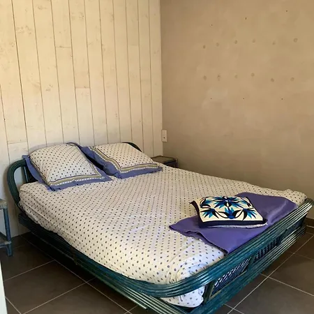 Deux Charmantes Maisons De Pecheurs Proche Du Centre Et Des Plages